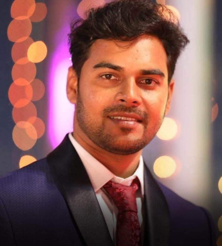 SUBHRAJIT DIXIT-Alumni Photo